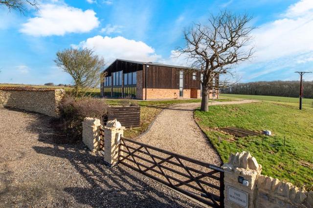 5 bedroom Detached Barn Conversion